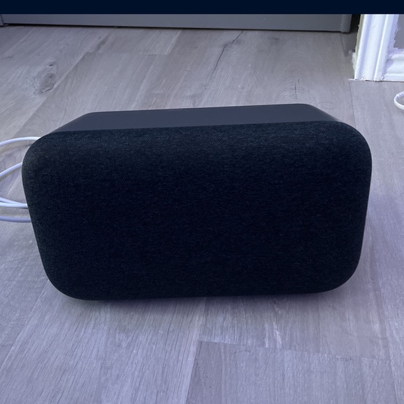 Everything works perfectly fine but I don’t have the box for it - Picture 1 of 2